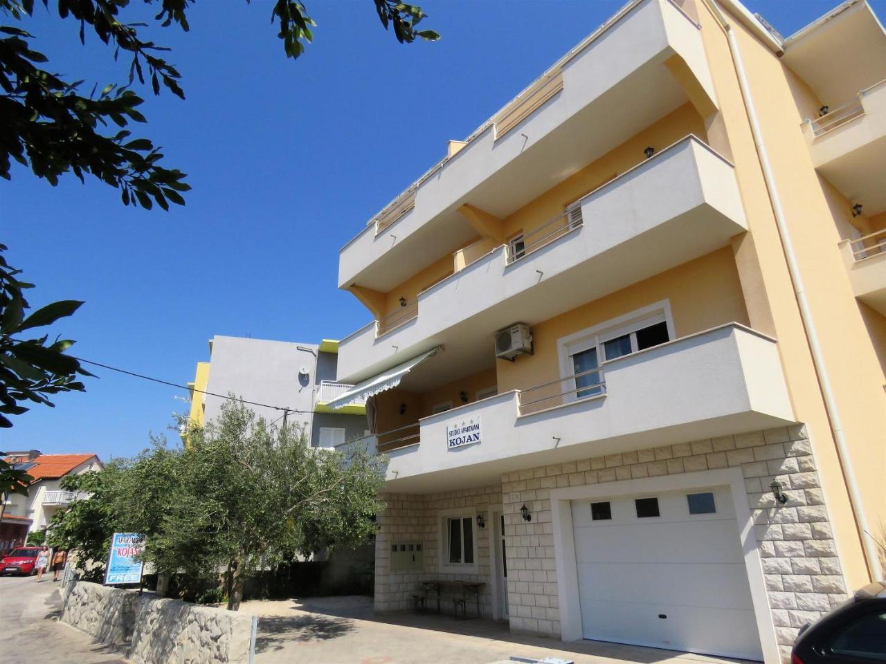 Apartments Kojan Omiš Exterior foto